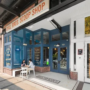 New! Sangria - Upscale Ybor Studio, Right On 7th Ave Tampa